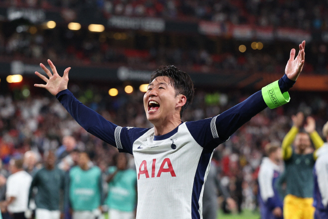 SOCCER-EUROPA-TOT-MUN/REPORT <YONHAP NO-3489> (REUTERS)