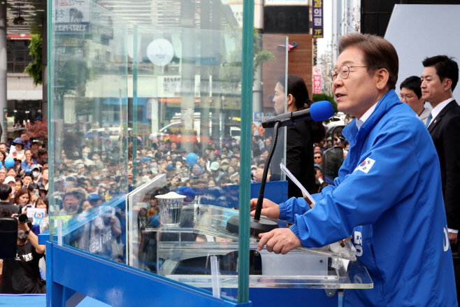 이재명 후보, 부천 유세<YONHAP NO-5448>