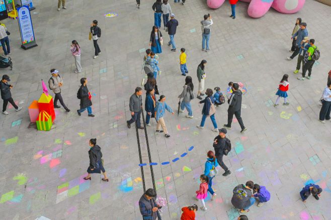 상상그림터 바닥분필놀이터