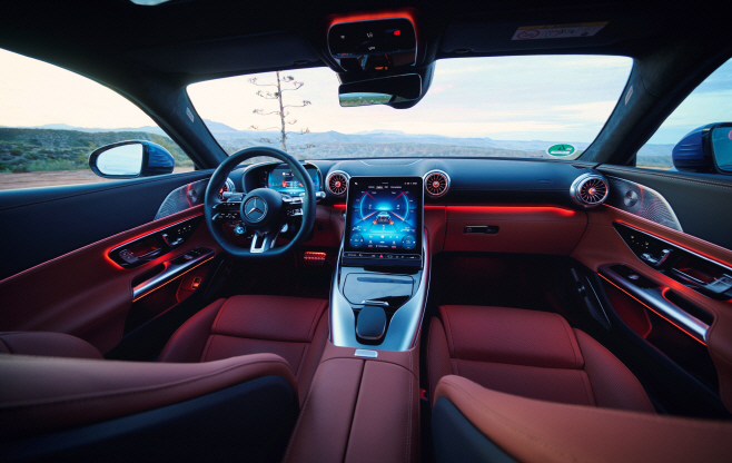 [사진 3] 더 뉴 메르세데스-AMG GT 55 4MATIC+ 인테리어