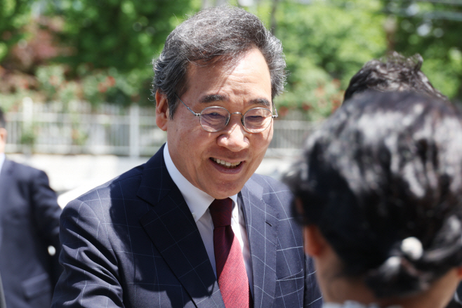 대구 찾은 이낙연 상임고문<YONHAP NO-5907>