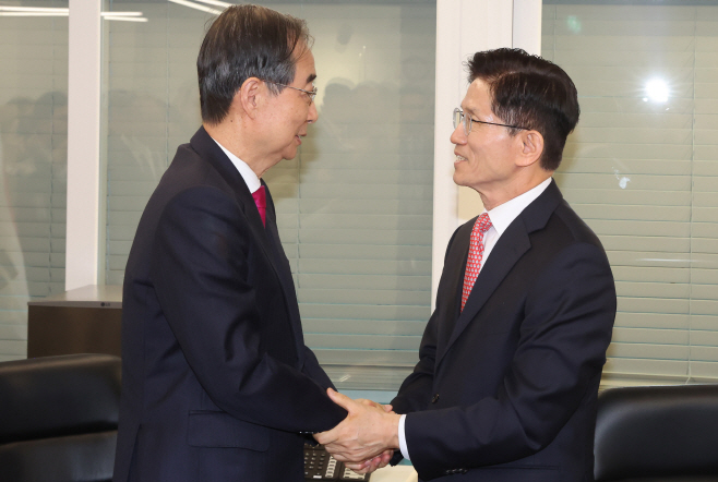 김문수-한덕수 회동<YONHAP NO-2810>