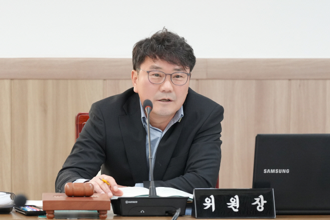 [사진자료] 2024회계연도 결산검사 대표위원인 하남시의회 최훈종 도시건설위원회 위원장(사진_하남시의회 제공)