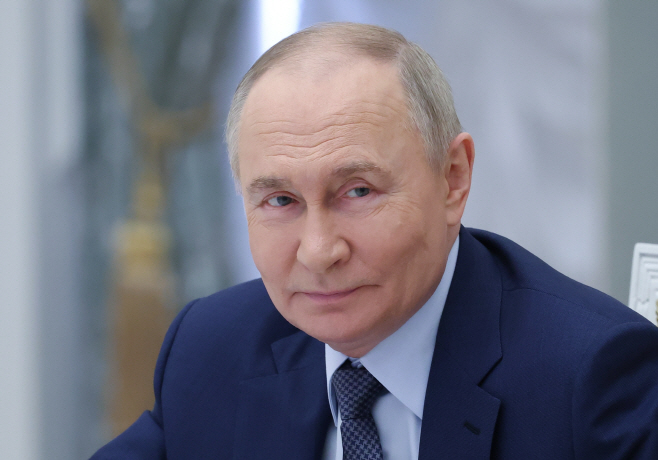 RUSSIA GOVERNMENT DEVELOPMENT