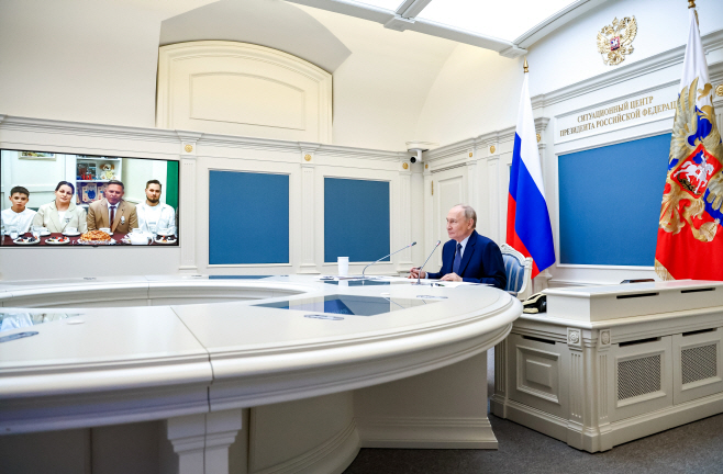 RUSSIA PUTIN <YONHAP NO-1039> (EPA)