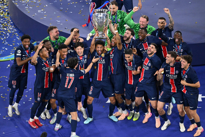 FBL-EUR-C1-PSG-INTER-FINAL-TROPHY