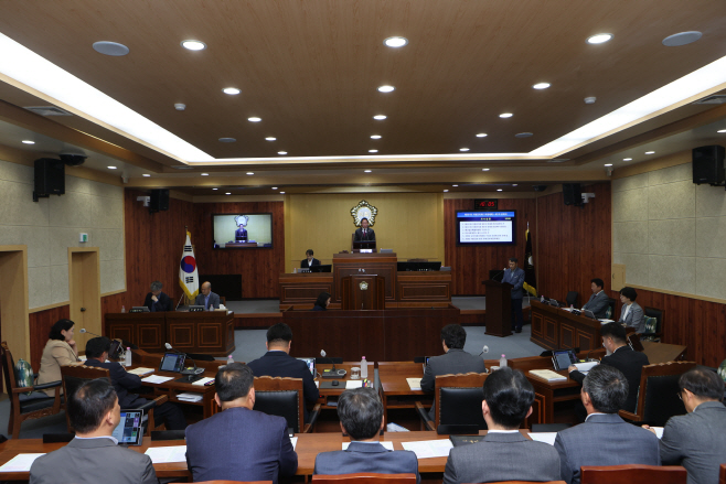 가평군의회 제331회 제1차 정례회 개회)