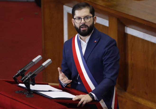 CHILE-GOVERNMENT-CONGRESS-BORIC <YONHAP NO-0240> (AFP)