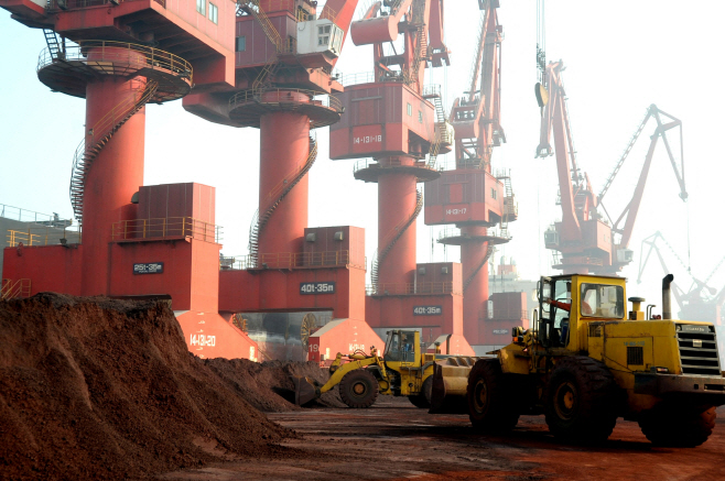 CHINA-RAREEARTHS/USA-AUTOMAKERS