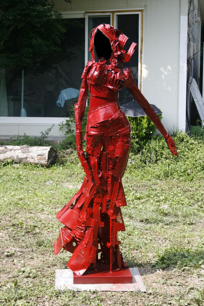 리우-RED CAT,