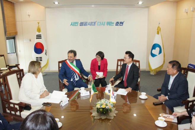 이탈리아 파르마시 대표단 춘천시 방문 (3)