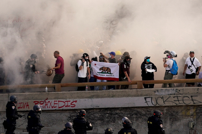 USA-MIGRATION/PROTEST-LOS ANGELES