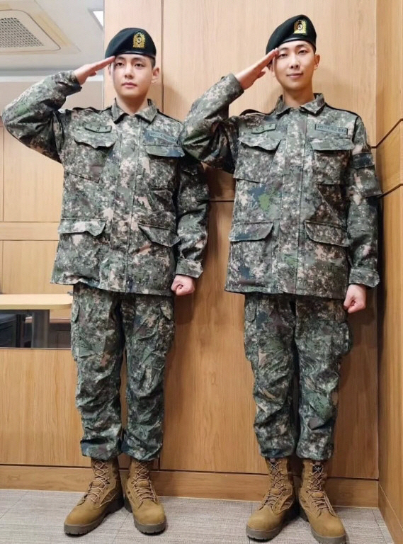 뷔 인스타