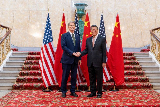 US-CHINA-UK-DIPLOMACY-TRADE-TARIFF