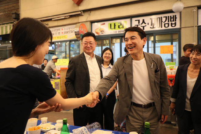김진태 지사진짜