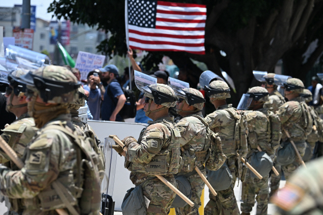 US-POLITICS-IMMIGRATION-PROTEST <YONHAP NO-2735> (AFP)
