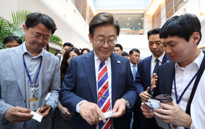이재명 대통령과 출입기자들