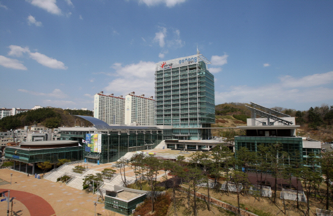 포항시청사 전경.