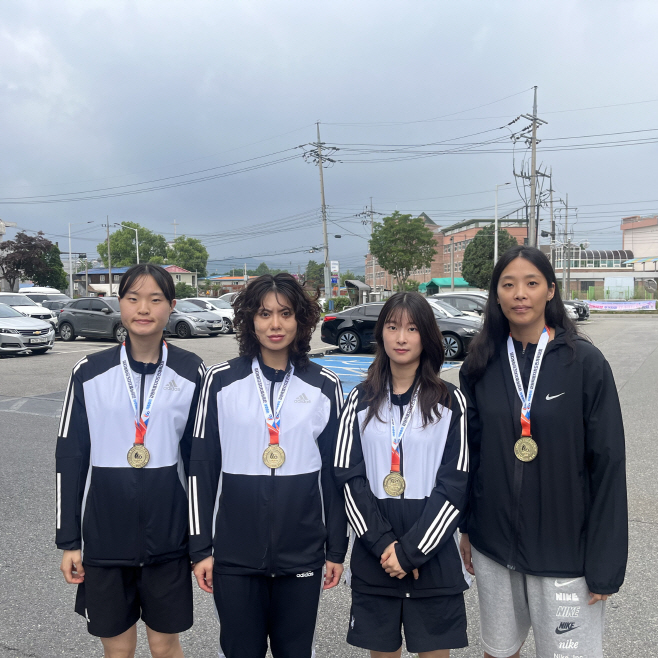 춘천시청 태권도팀(왼쪽부터 박지혜, 조하은, 황유시, 문지수)