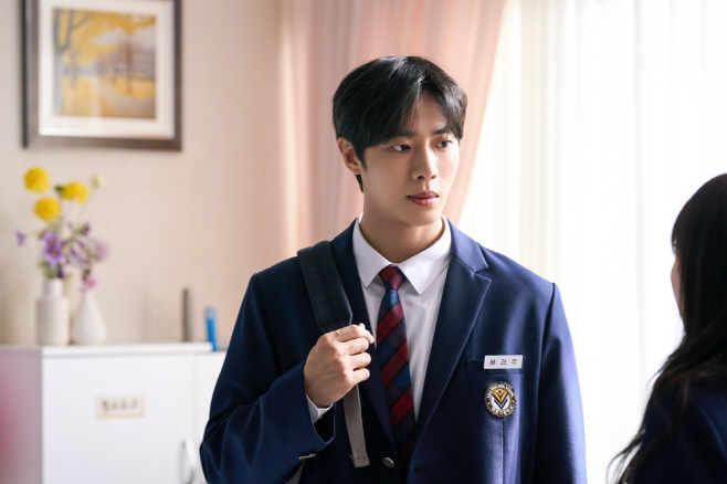 추영우