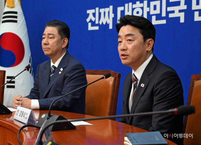 김병기 직무대행, 강훈식 대통령 비서실장 접견