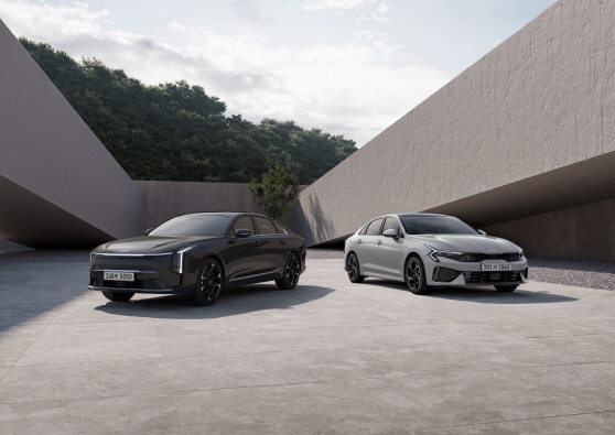 (사진1) The 2026 K5·The 2026 K8 외장 (1)