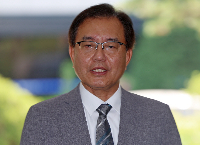 답변하는 이명현 특별검사<YONHAP NO-2193>