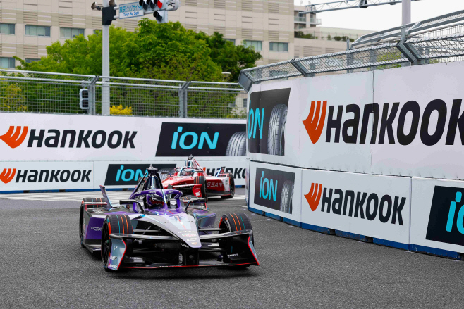 [사진자료1] 포뮬러 E 2025 도쿄 E-Prix 경기 장면