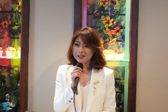 4. 여성애 회장 인사