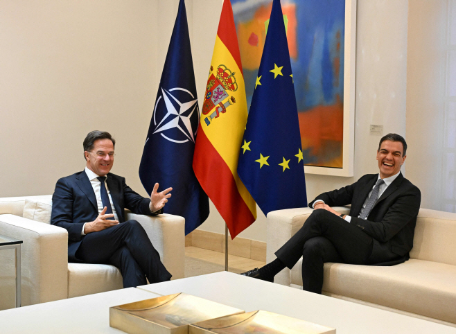 FILES-SPAIN-NATO-DEFENCE-BUDGET