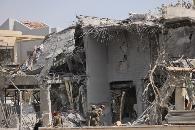 FOCUS | Sirens sound in Israel as Iran launched new wave of missiles