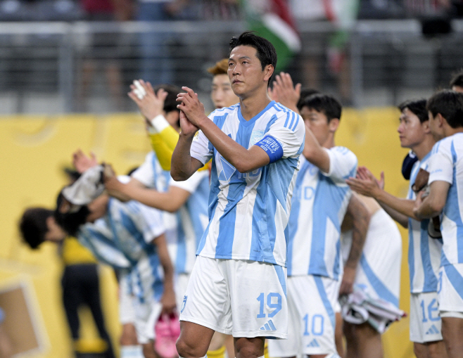 SOCCER-CLUB-FLU-ULS/ <YONHAP NO-2301> (IMAGN IMAGES via Reuters)