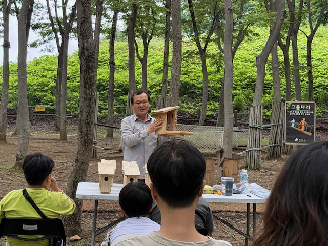 (사진1)하남시, 폐자재로 만든 ‘인공새집’…친환경 체험행사 성료