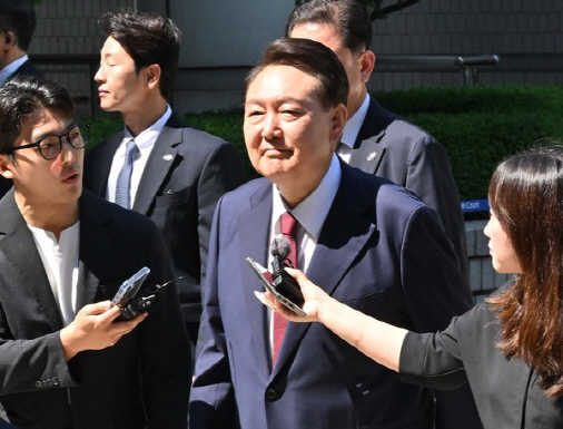 윤석열 전 대통령, 내란혐의 8차 공판 출석<YONHAP NO-4086>