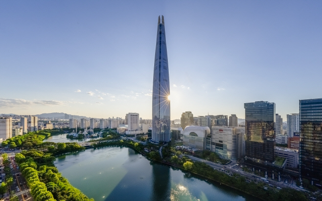 [사진3] 롯데월드타워 전경