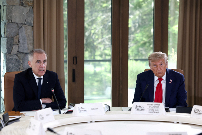 USA-TRUMP/TARIFFS-CANADA-TAX <YONHAP NO-3242> (REUTERS)