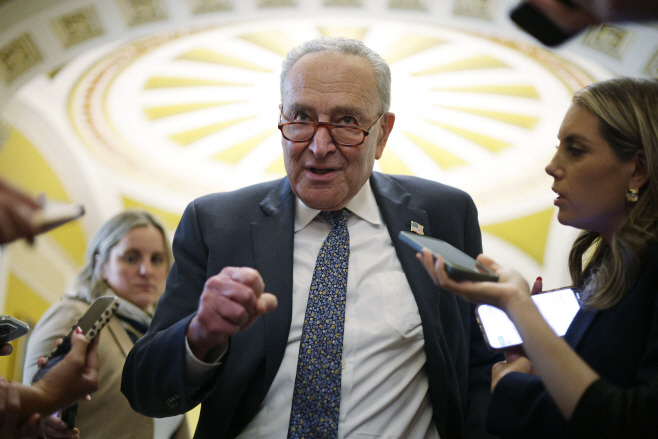 US-REPUBLICAN-LAWMAKERS-WORK-TO-PASS-TRUMP'S-