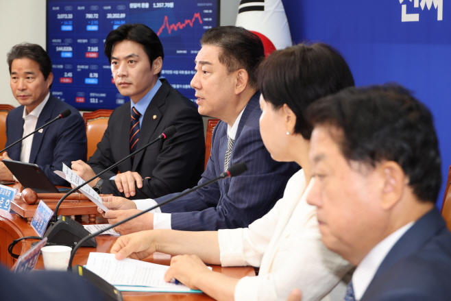 발언하는 김병기 당대표 직무대행<YONHAP NO-2442>
