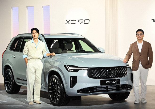 볼보 XC90 & S90 공개-4546