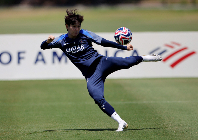 SOCCER-CLUB-PSG-BOT/PREVIEW <YONHAP NO-1400> (REUTERS)