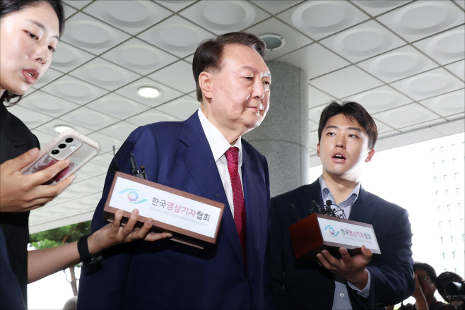 윤석열, 내란 특검 2차 출석<YONHAP NO-2759>