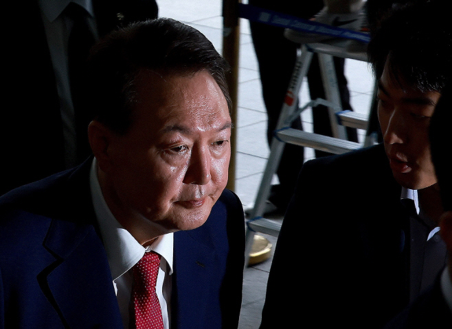 윤석열, 내란 특검 2차 출석