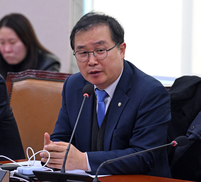 법제사법위원회 전체회의