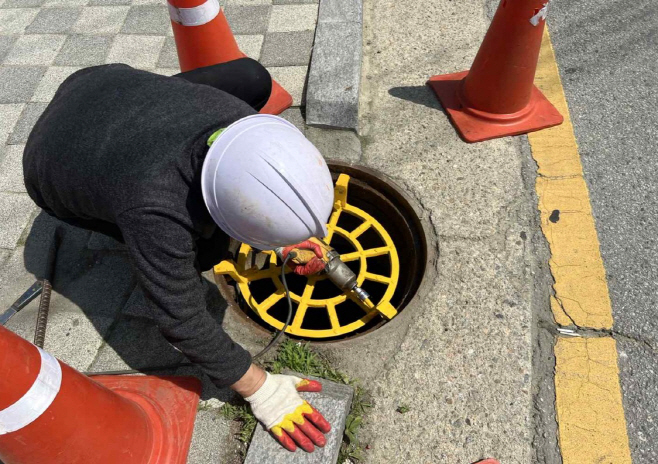 안성시, 맨홀 추락방지시설 설치