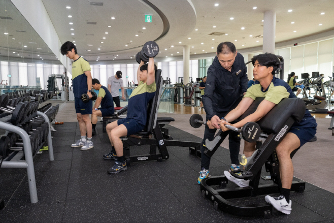 어울림체육관 피트니스센터 리뉴얼(2)