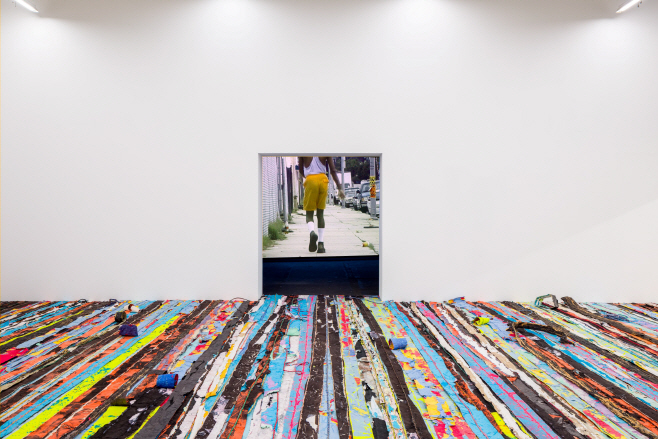 [아모레퍼시픽미술관] Mark Bradford, Float, 2019, Mixed media on canvas