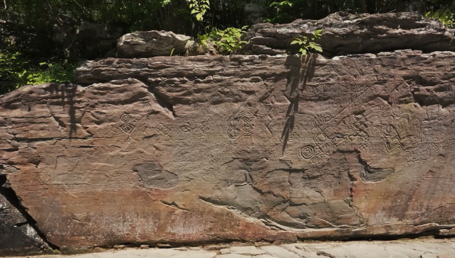 3. 울주 천전리 명문과 암각화