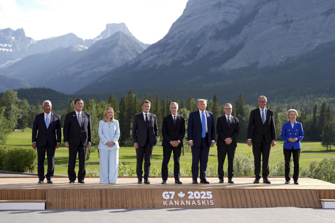 G7