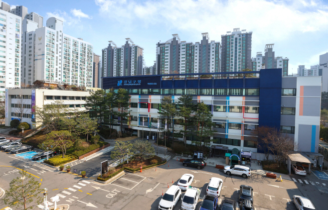 2025년 강남구청 전경