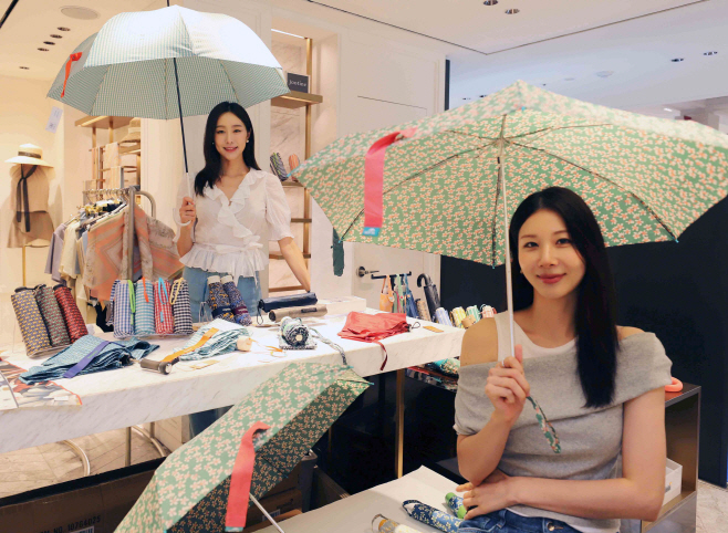 신세계 강남점, 스페인 우양산 브랜드 애즈펠레타(주틴 우산) 팝업 선봬_가로 (1)